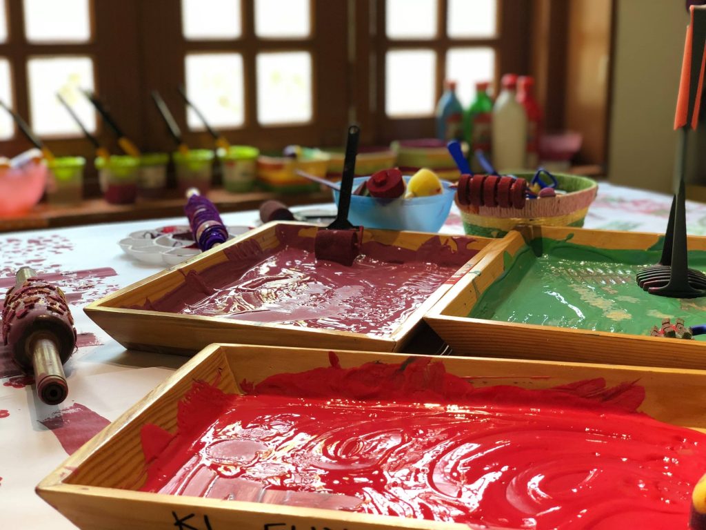 Play and painting - child care Wynnum - Treehouse Early Learning Marsden & Manly Qld